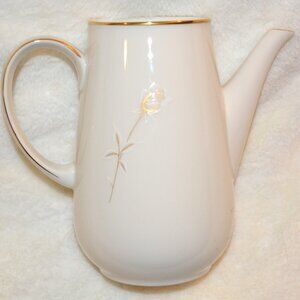 Vintage Lenox ivory/gold coffee pot & teapot